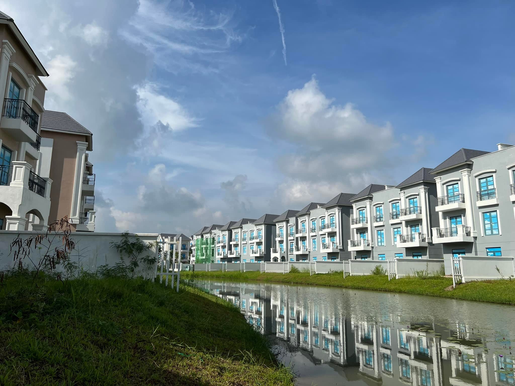 Bán biệt thự compound 457m2 ven hồ sen Vinhomes Grand Park