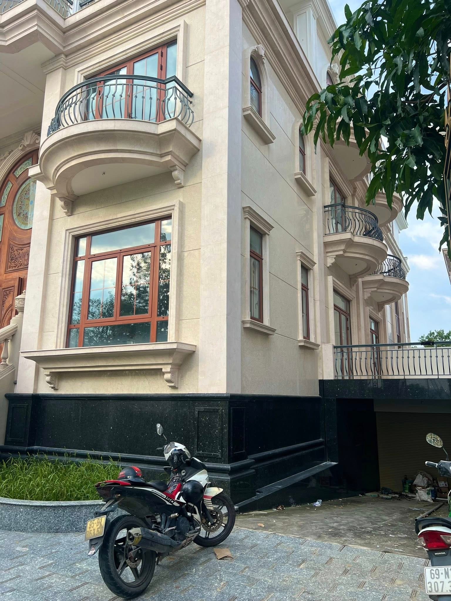 Căn góc 460m2 biệt thự Mansion Vạn Phúc mặt sông Sài Gòn