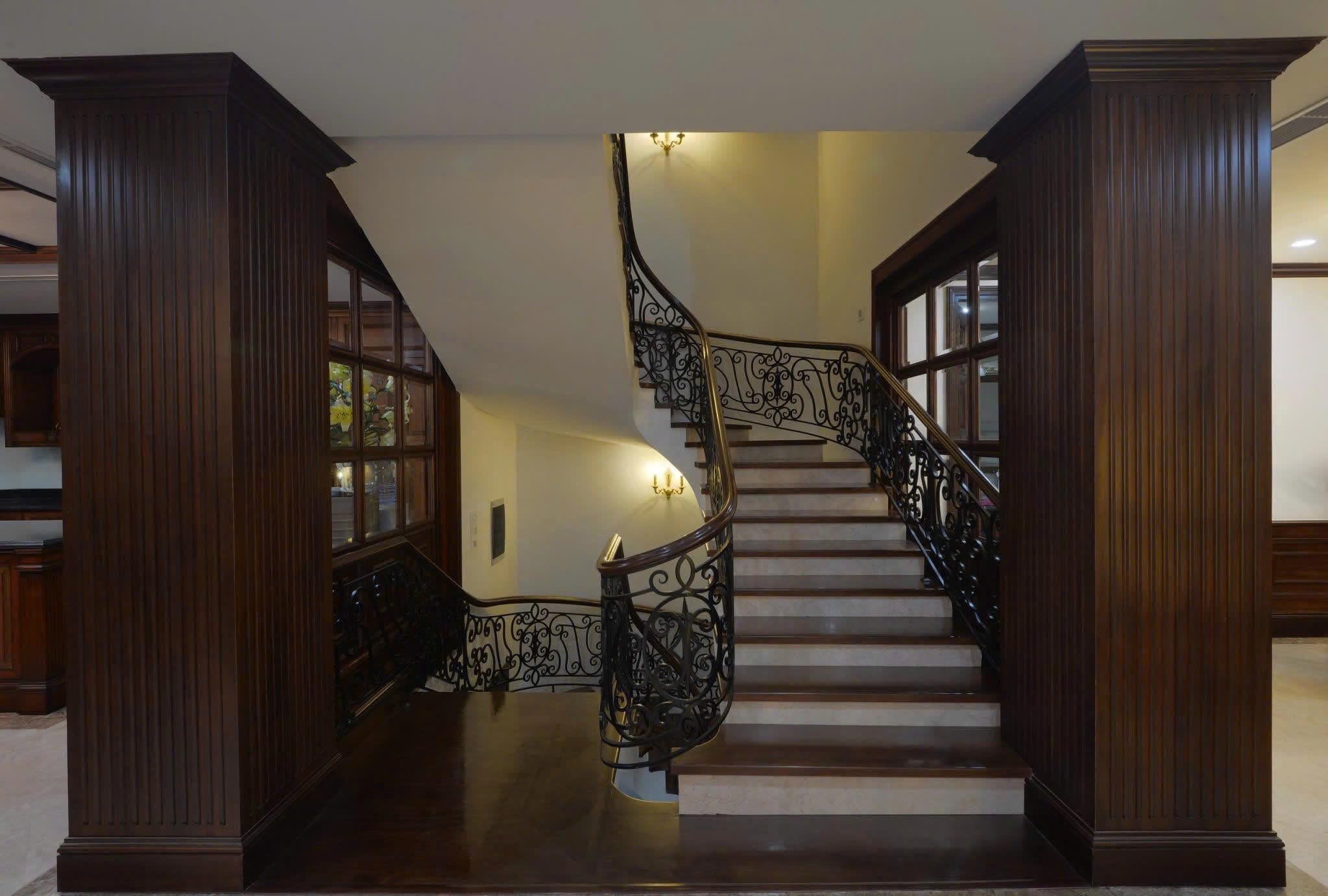 Bán biệt thự góc 238m2 ngã tư trung tâm bên sông Hiệp Bình Chánh