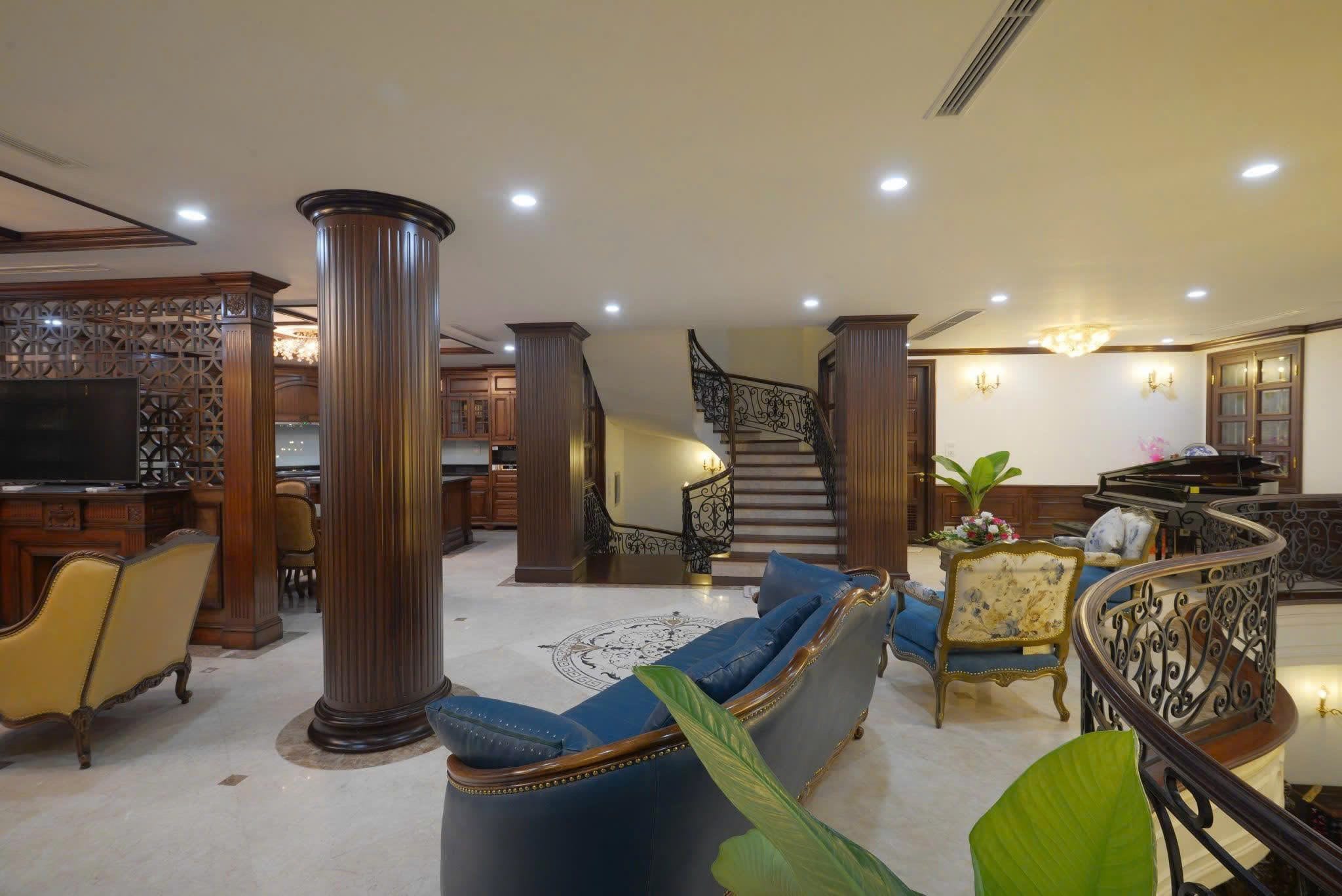 Bán biệt thự góc 238m2 ngã tư trung tâm bên sông Hiệp Bình Chánh