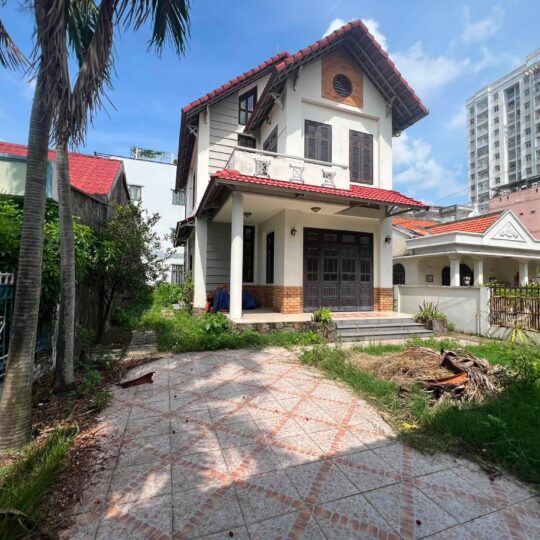 Bán biệt thự sân vườn 260m2 ở Trường Thọ Thủ Đức gần Vành đai 2