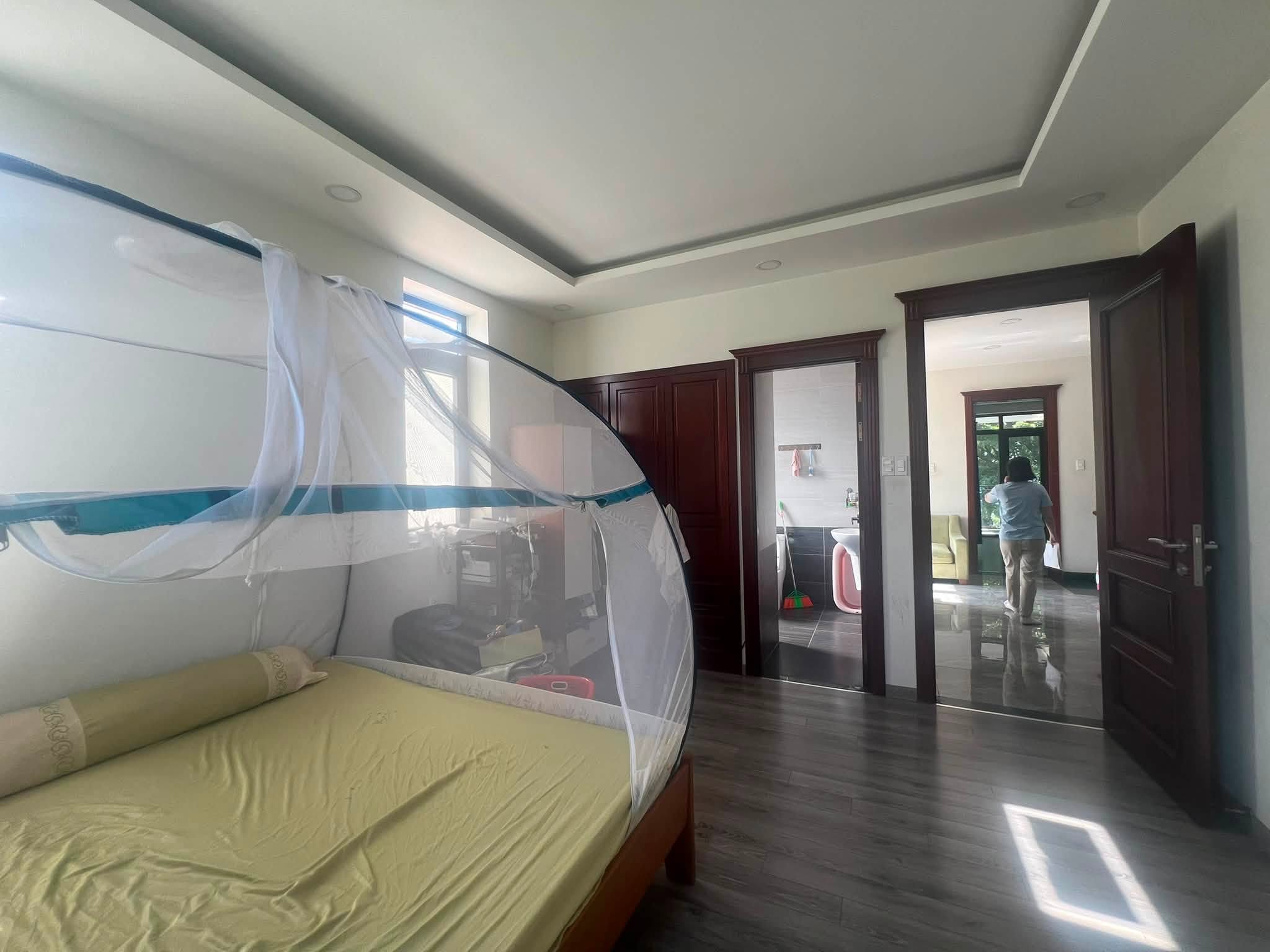 Bán căn biệt thự 200m2 khu dân cư ngay Hiệp Bình Thủ Đức