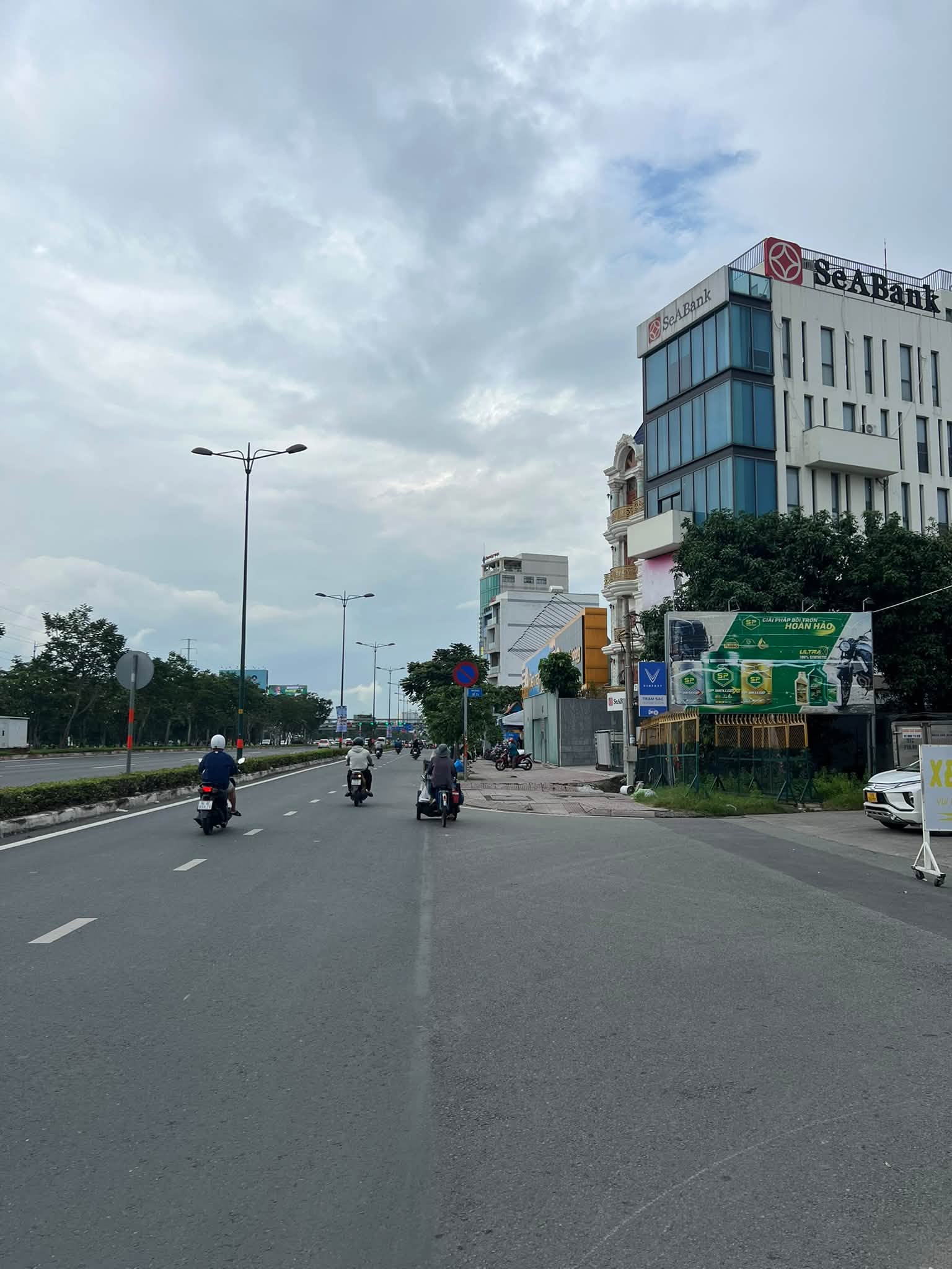 Bán lô đất 145m2 mặt tiền Phạm Văn Đồng Hiệp Bình Thủ Đức